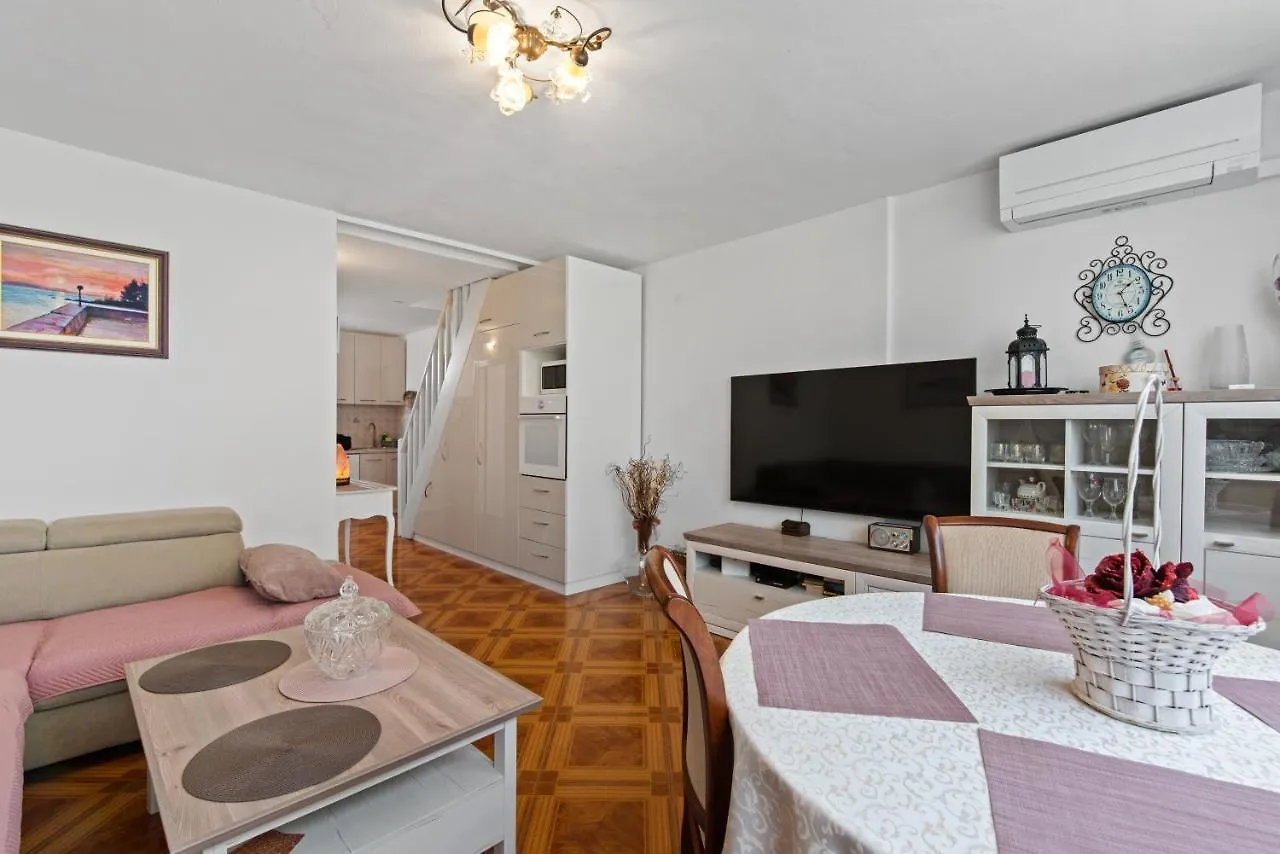 Apartment Kiara Novigrad Istria